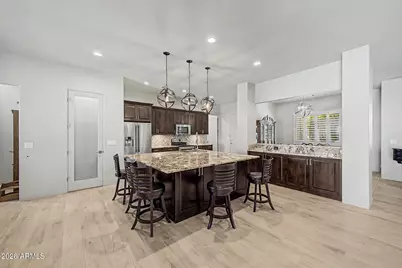 2639 W Lavitt Lane, Phoenix, AZ 85086 - Photo 5