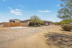 2639 W Lavitt Ln, Phoenix, AZ 85086 - Photo 41