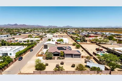 2639 W Lavitt Lane, Phoenix, AZ 85086 - Photo 29
