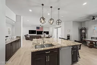 2639 W Lavitt Lane, Phoenix, AZ 85086 - Photo 3