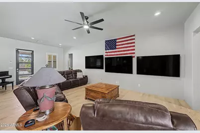 2639 W Lavitt Lane, Phoenix, AZ 85086 - Photo 47