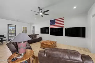 2639 W Lavitt Ln, Phoenix, AZ 85086 - Photo 47