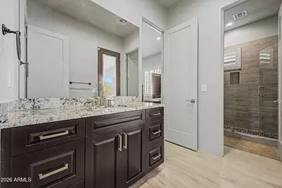 2639 W Lavitt Lane, Phoenix, AZ 85086 - Photo 15