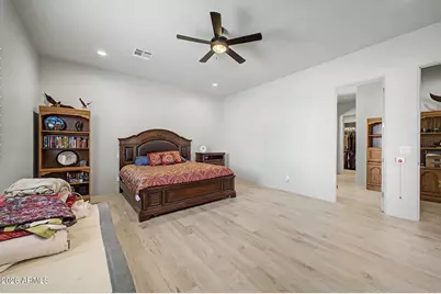 2639 W Lavitt Lane, Phoenix, AZ 85086 - Photo 29