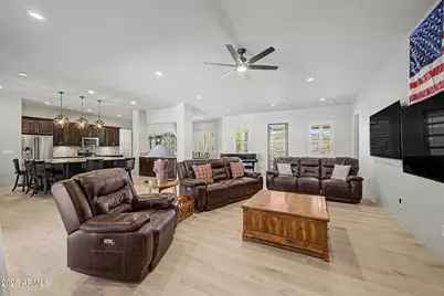 2639 W Lavitt Lane, Phoenix, AZ 85086 - Photo 57
