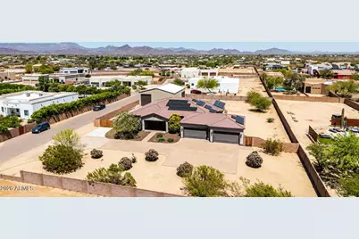 2639 W Lavitt Lane, Phoenix, AZ 85086 - Photo 1