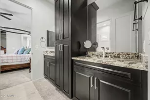 2639 W Lavitt Ln, Phoenix, AZ 85086 - Photo 35
