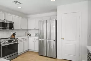 26421 N 43rd Pl, Phoenix, AZ 85050 - Photo 15