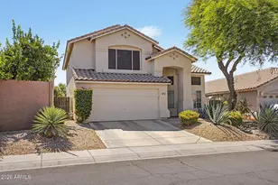 26421 N 43rd Pl, Phoenix, AZ 85050 - Photo 3