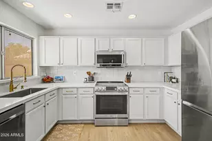 26421 N 43rd Pl, Phoenix, AZ 85050 - Photo 13