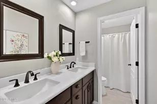 2541 E Silverwood Dr, Phoenix, AZ 85048 - Photo 35