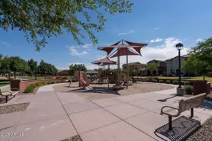 902 S Annie Ln, Gilbert, AZ 85296 - Photo 43