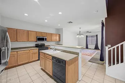 1944 N 77th Glen, Phoenix, AZ 85035 - Photo 11