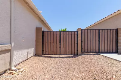 13523 W Briles Road, Peoria, AZ 85383 - Photo 7