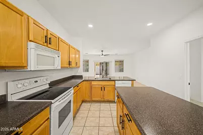 6392 S Callaway Drive, Chandler, AZ 85249 - Photo 7