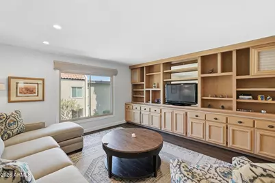 4201 E Camelback Road #34, Phoenix, AZ 85018 - Photo 9