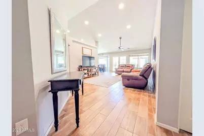 3556 E Utopia Road, Phoenix, AZ 85050 - Photo 9