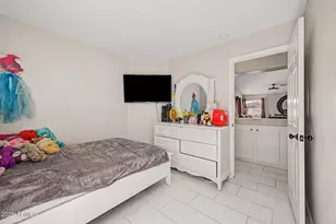 9961 W MacKenzie Dr, Phoenix, AZ 85037 - Photo 25