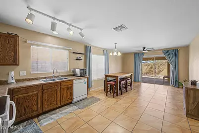 22259 W Mesquite Drive, Buckeye, AZ 85326 - Photo 9