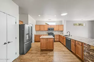 15764 W Spring Tree Way, Surprise, AZ 85374 - Photo 19