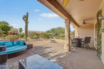 15764 W Spring Tree Way, Surprise, AZ 85374 - Photo 5