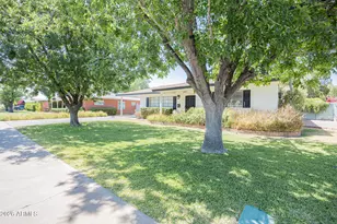 1838 E Hazelwood St, Phoenix, AZ 85016 - Photo 3