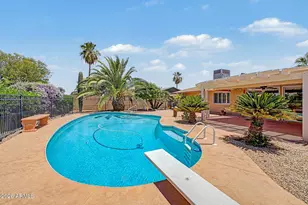 20008 N Willowcreek Cir, Sun City, AZ 85373 - Photo 39