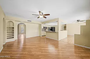 20008 N Willowcreek Cir, Sun City, AZ 85373 - Photo 15
