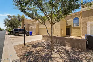2084 N Sunset Dr, Chandler, AZ 85225 - Photo 3