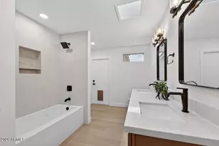 8713 E Sage Dr, Scottsdale, AZ 85250 - Photo 17