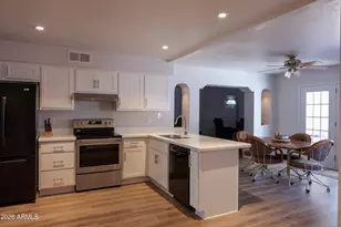 2526 E John Cabot Rd, Phoenix, AZ 85032 - Photo 9