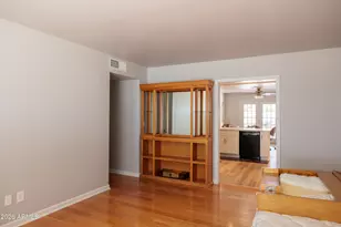 2526 E John Cabot Rd, Phoenix, AZ 85032 - Photo 9