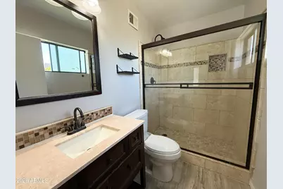 749 E Montebello Avenue #233, Phoenix, AZ 85014 - Photo 9