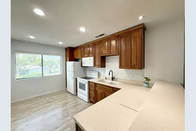 749 E Montebello Avenue #233, Phoenix, AZ 85014 - Photo 5
