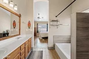 1855 W Leah Ln, Gilbert, AZ 85233 - Photo 17