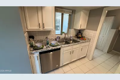 15801 N 29th Street #1, Phoenix, AZ 85032 - Photo 9