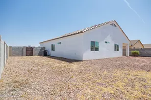 12067 W Lobo Dr, Arizona City, AZ 85123 - Photo 27