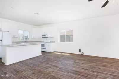 12067 W Lobo Drive, Arizona City, AZ 85123 - Photo 11