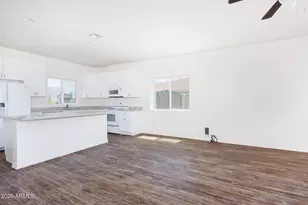 12067 W Lobo Dr, Arizona City, AZ 85123 - Photo 11