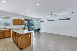 17810 W Canto Bonito Ln, Surprise, AZ 85387 - Photo 9