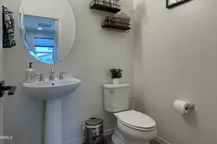 25623 N 21st Ave, Phoenix, AZ 85085 - Photo 11