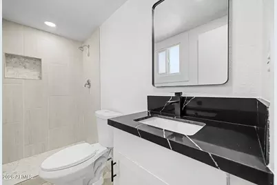 1634 N 64th Lane, Phoenix, AZ 85035 - Photo 15