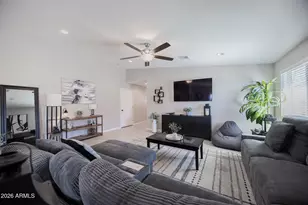 2547 E Illini St, Phoenix, AZ 85040 - Photo 7