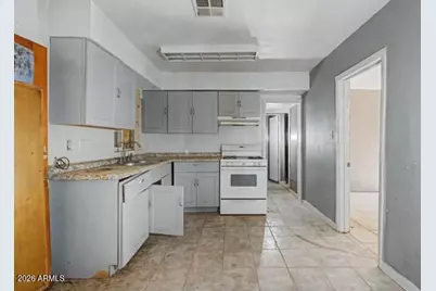 1312 W Sunland Avenue, Phoenix, AZ 85041 - Photo 15