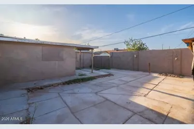 1312 W Sunland Avenue, Phoenix, AZ 85041 - Photo 11