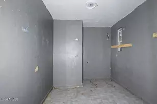 1312 W Sunland Ave, Phoenix, AZ 85041 - Photo 17