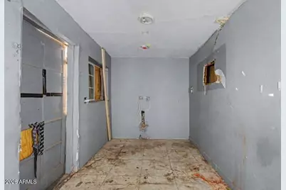 1312 W Sunland Avenue, Phoenix, AZ 85041 - Photo 53