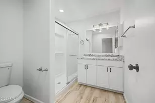 9010 W Griswold Rd, Peoria, AZ 85345 - Photo 17