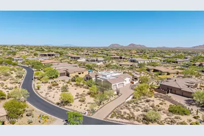 9817 E Winter Sun Drive, Scottsdale, AZ 85262 - Photo 69