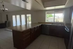 2618 W Knowles Ave, Mesa, AZ 85202 - Photo 3